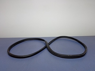 Ford fiesta mk 7 3d прокладка кришки багажника фото №1