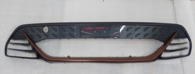 Cupra born 10e решітка середня бампера перед фото №1