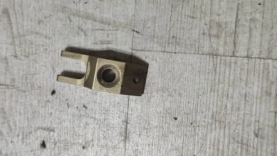 Jeep cherokee kl 15r. 2.0d кронштейн форсунки фото №1