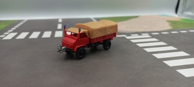 1:87 ROCO MERCEDES BENZ UNIMOG PLANDEKA - FEUERWEHR STRAŻ POŻARNA