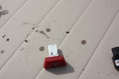 Перемикач вимикач аварійних citroen c1 фото №1