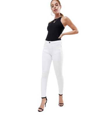Białe spodnie jeansowe damskie W25 L26