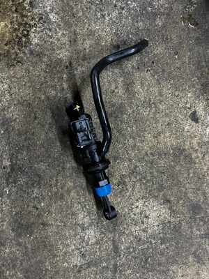 Помпа зчеплення dacia sandero iii 306106883r фото №1