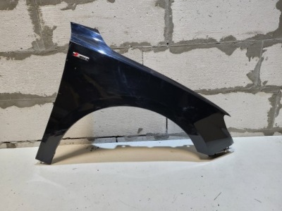 Крила правий передній audi a1 ii 18+ кронштейн фото №1