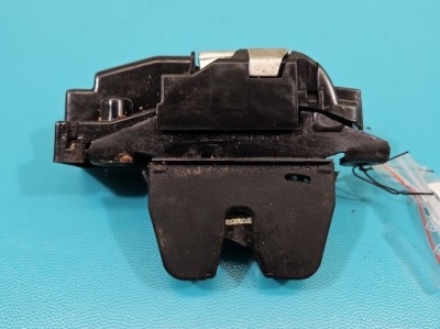 Замок крышки задняя citroen c4 grand picasso i 06-13 hb 3pin фото №1