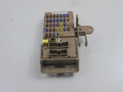 Tribeca i b9 коробка запобіжників 82201xa00a фото №1