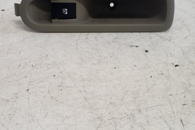 Кнопка керування вікон задніх лівих двері renault фото №1