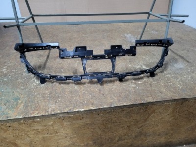 Renault zoe lift кронштейн бампера передний перед фото №1