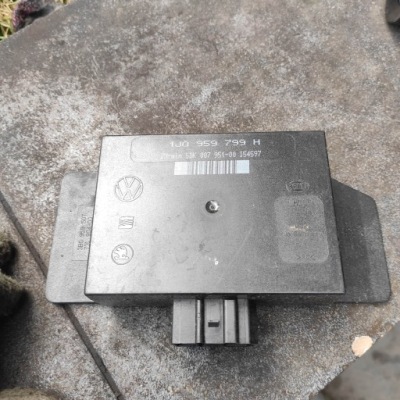 Модуль комфорту vw golf 4 bora seat 1j0959799h фото №1
