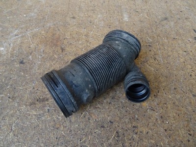 Golf v r32 audi tt 8j 3.2 v6 bub bdb bmj труба шланг воздуха 8j0129684 фото №1