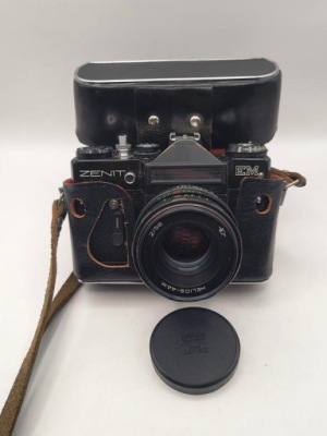 Aparat fotograficzny ZENIT EM