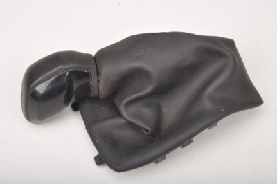 Peugeot 2008 чехол ручка переключения передач 16r фото №1