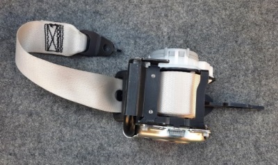 Bmw 8 g15 pas натягувач задня лівий оригінал фото №1