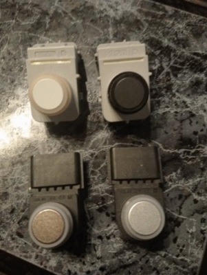 Датчик паркування hyundai оригінальний номер 957202s300 фото №1