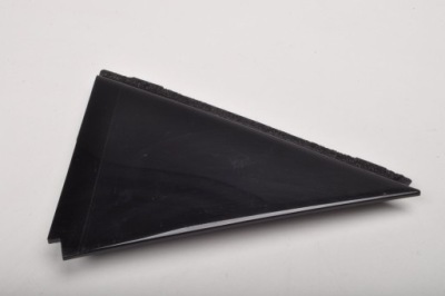 Mg hs захист пластик правий задній 10991376 рестайлінг фото №1