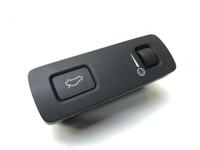 Volvo xc90 ii кнопка відкривання кришки фото №1