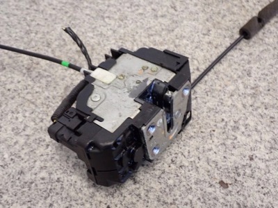 Nissan micra k12 03-10 замок двері передній правий фото №1