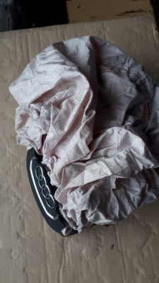 A4 b9 8w подушка air bag водія спрацьований фото №1