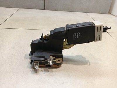 Замок двері правий перед 2 pin space star 1.3 фото №1