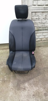 Mazda 2 07-14 сидіння правий передній фото №1