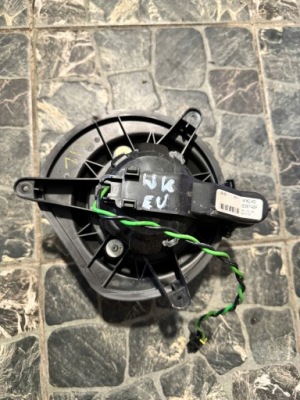 Jeep grand cherokee wk wh моторчик вентилятор обдув фото №1