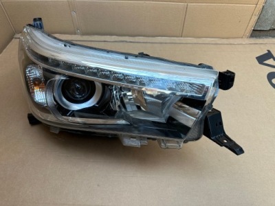 Toyota hilux vii 7 лампа правий перед лінза led 81110-0k732 idealna фото №1