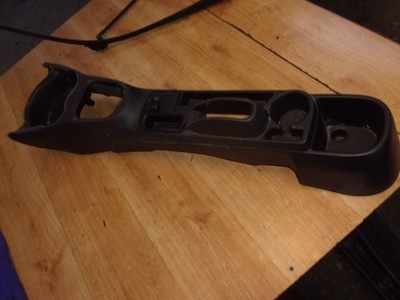 Toyota yaris iii туннель средний europa фото №1