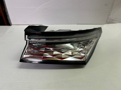 Ds4 ii 2022 лампа правая задняя задняя led фото №1