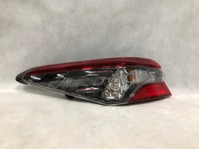 Toyota camry ix 18- sedan лампа задняя левая тонированная pół led europa фото №1