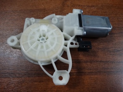 Ideal моторчик стекло левый передний mercedes w167 1 фото №1