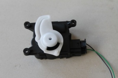 Моторчик обігрівача trafic vivaro iii b talento фото №1