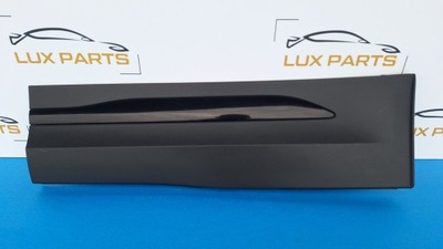 Mercedes glb x247 молдинг двері лівих задня фото №1