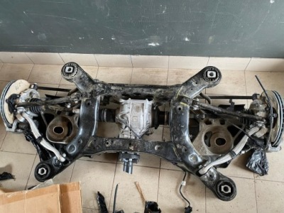 Підвіска підрамник задній комплект mercedes gle 167 рестайлінг фото №1