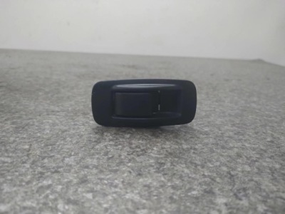 Переключатель окон 84801-0f030 toyota corolla verso ii фото №1