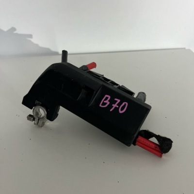 Клемма шланг плюсовой plus аккумулятор audi a6 s6 c7 13899376 фото №1