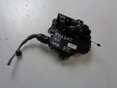 Замок двері правий задня vw passat b5 sedan фото №1