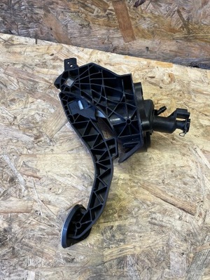 Педаль зчеплення 9676728880 peugeot 3008 ii фото №1