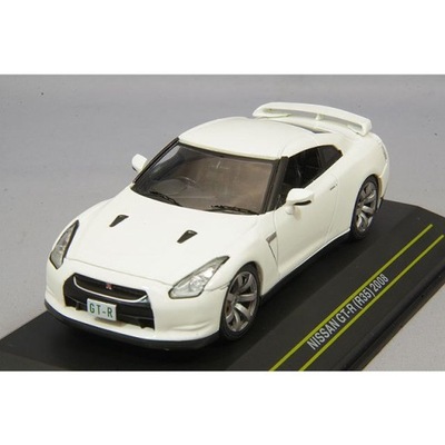 NISSAN GT-R (R35) white RHD 2008 1/43 FIRST43