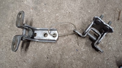 Mitsubishi space star ii петля дверь правый задняя задний комплект фото №1