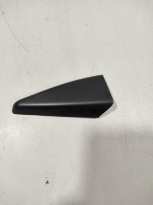 Volvo v40 15r - накладка трикутник дверей правий задні 1287660 фото №1