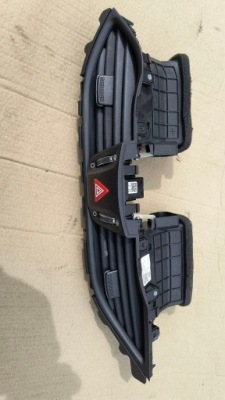 Hyundai i30 iii решётки обдув свет аварийная 97401-g4aa0 фото №1