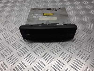 Радио заводской mercedes w203 a2038201786 фото №1