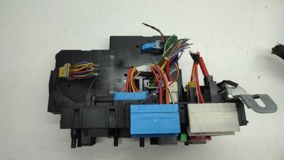 Коробка предохранителей mercedes w212 2129009822 фото №1