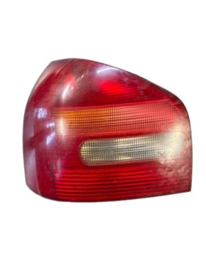 Audi a3 8l лампа левая задняя задняя europa 8l0945095a фото №1