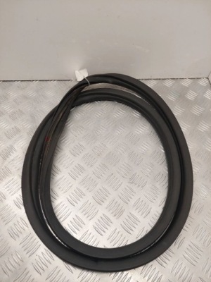 2022 прокладка капот tesla model 3 фото №1