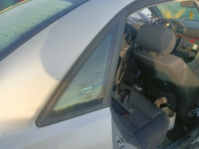 Скло кузовна audi a4 b5 фото №1