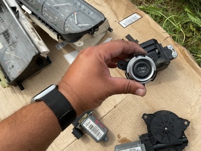 Кнопка запуск стоп alfa romeo 159 156041426 фото №1