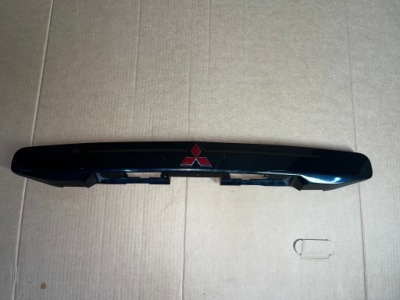 Mitsubishi space star lift mr245529 накладка крышки задняя фото №1