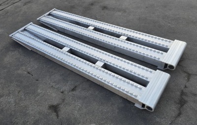 Najazdy aluminiowe PROFESJONALNE 400x38x9 cm mocow. na rurę, nośność 3 t.