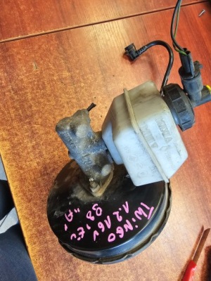 Підсилювач гальм гальмівні renault twingo 98' eu 1.2 16v 8200192606 фото №1